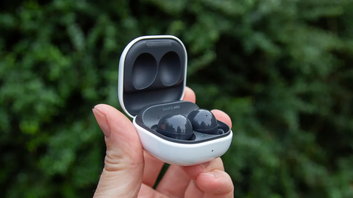 En İyi Kablosuz Bluetooth Kulaklıklar Listesi - Samsung Galaxy Buds 2