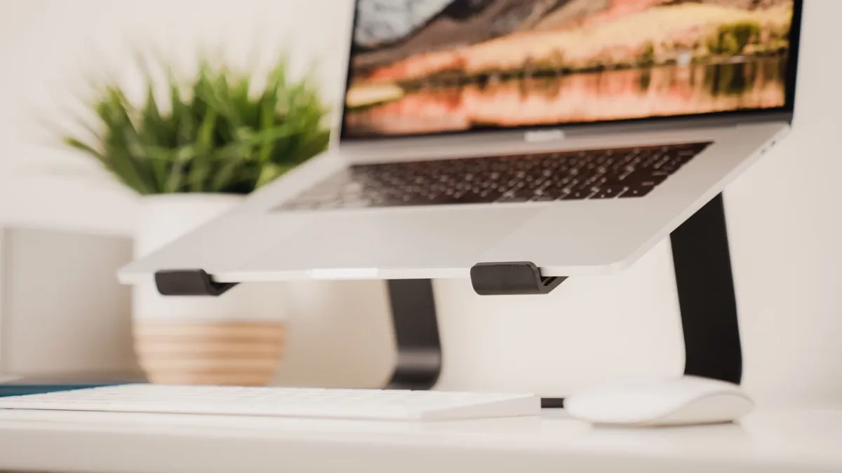 MacBook Isınma Sorunu Nasıl Çözülür?